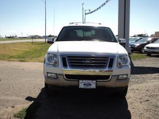 Ford Explorer 2010 photo 2