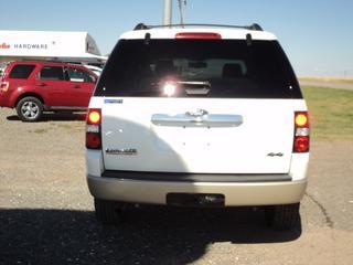 Ford Explorer 2010 photo 4