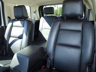 Ford Explorer 2010 photo 1