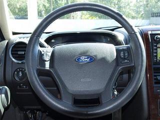 Ford Explorer 2010 photo 2