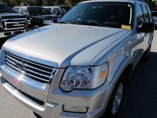 Ford Explorer 2010 photo 1