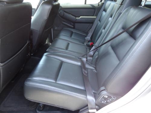 Ford Explorer 2010 photo 2