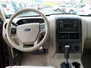 Ford Explorer 2010 photo 2