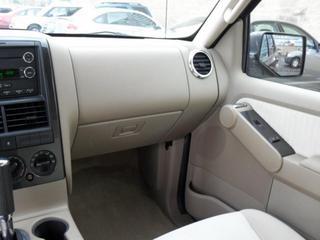 Ford Explorer 2010 photo 3