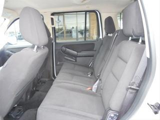 Ford Explorer 2010 photo 1