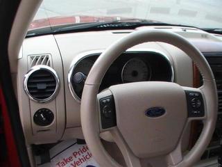 Ford Explorer 2010 photo 1
