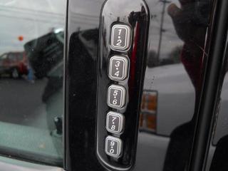 Ford Explorer SLT 25 Other