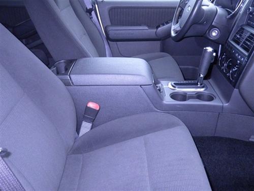 Ford Explorer 2010 photo 3