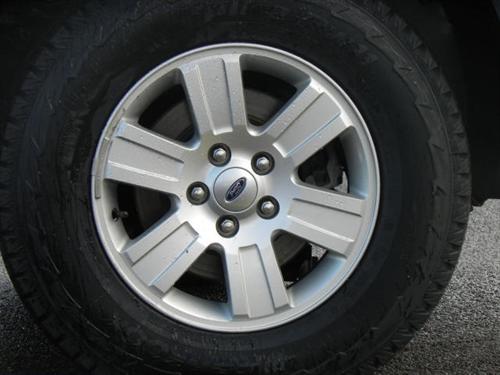 Ford Explorer 2010 photo 2