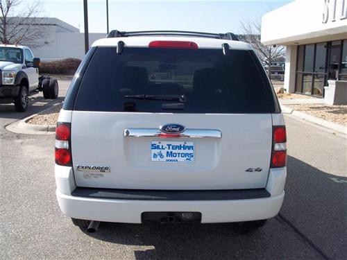Ford Explorer 2010 photo 4
