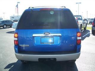 Ford Explorer 2010 photo 4