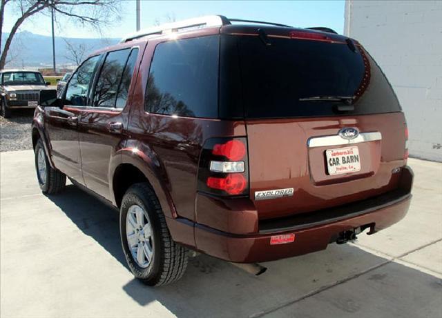 Ford Explorer 2010 photo 2
