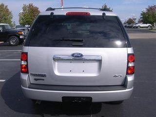 Ford Explorer 2010 photo 4