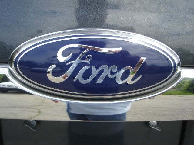 Ford Explorer 2010 photo 22