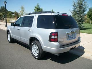 Ford Explorer 2010 photo 3