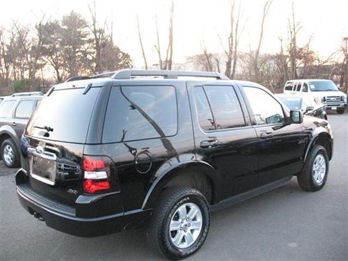 Ford Explorer 2010 photo 1