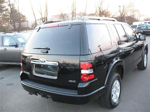 Ford Explorer 2010 photo 2