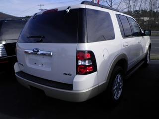 Ford Explorer 2010 photo 2