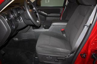 Ford Explorer 2010 photo 1
