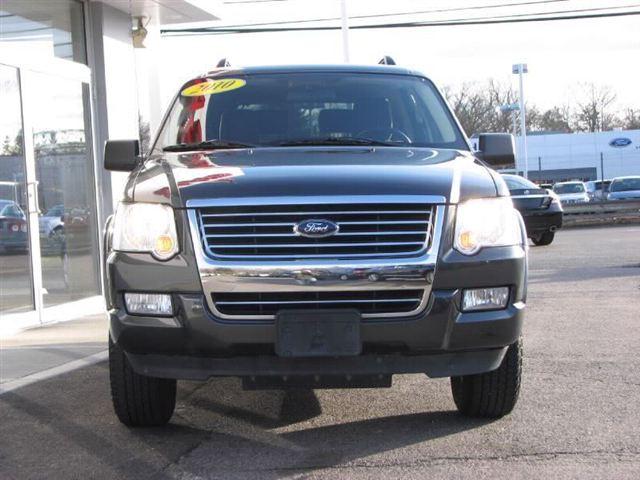 Ford Explorer 2010 photo 2