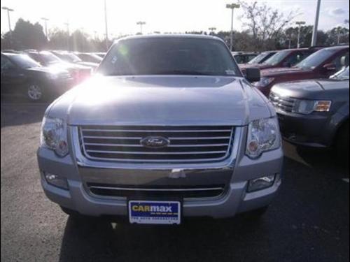 Ford Explorer 2010 photo 1