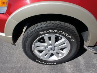 Ford Explorer 2010 photo 1