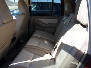 Ford Explorer 2010 photo 4