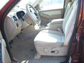 Ford Explorer 2010 photo 1