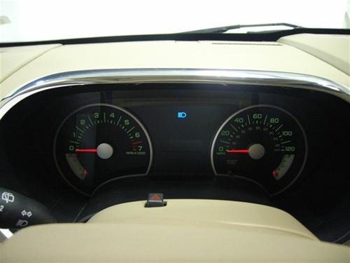 Ford Explorer 2010 photo 1