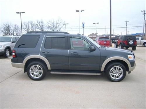 Ford Explorer 2010 photo 1