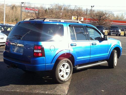 Ford Explorer 2010 photo 1