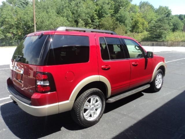 Ford Explorer 2010 photo 3