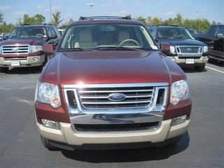 Ford Explorer 2010 photo 2