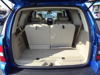 Ford Explorer 2010 photo 2