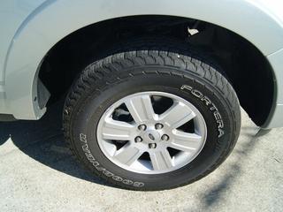 Ford Explorer 2010 photo 2