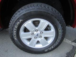 Ford Explorer 2010 photo 2