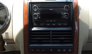 Ford Explorer 2010 photo 5