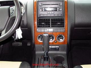 Ford Explorer 2010 photo 2