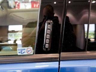 Ford Explorer 2010 photo 3