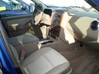 Ford Explorer 2010 photo 4