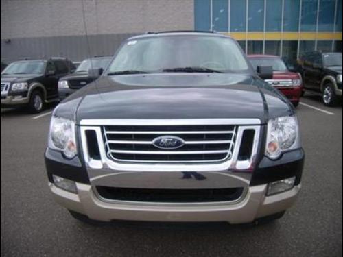 Ford Explorer 2010 photo 1