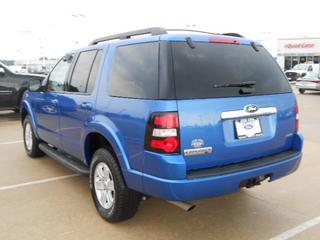 Ford Explorer 2010 photo 2