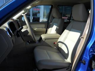 Ford Explorer 2010 photo 1