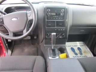 Ford Explorer 2010 photo 1