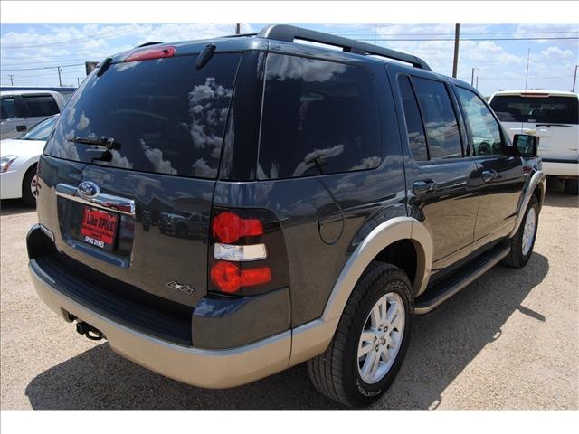 Ford Explorer 2010 photo 4