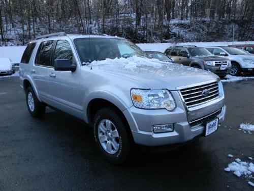 Ford Explorer 2010 photo 1
