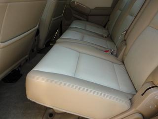 Ford Explorer 2010 photo 1