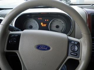 Ford Explorer 2010 photo 1