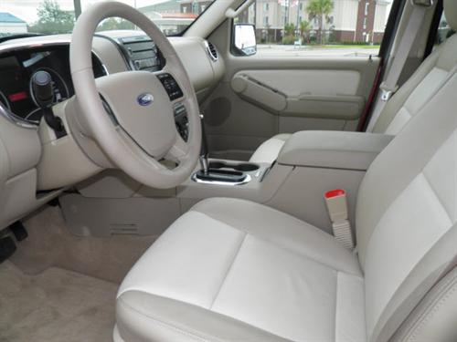 Ford Explorer 2010 photo 1