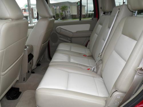 Ford Explorer 2010 photo 2